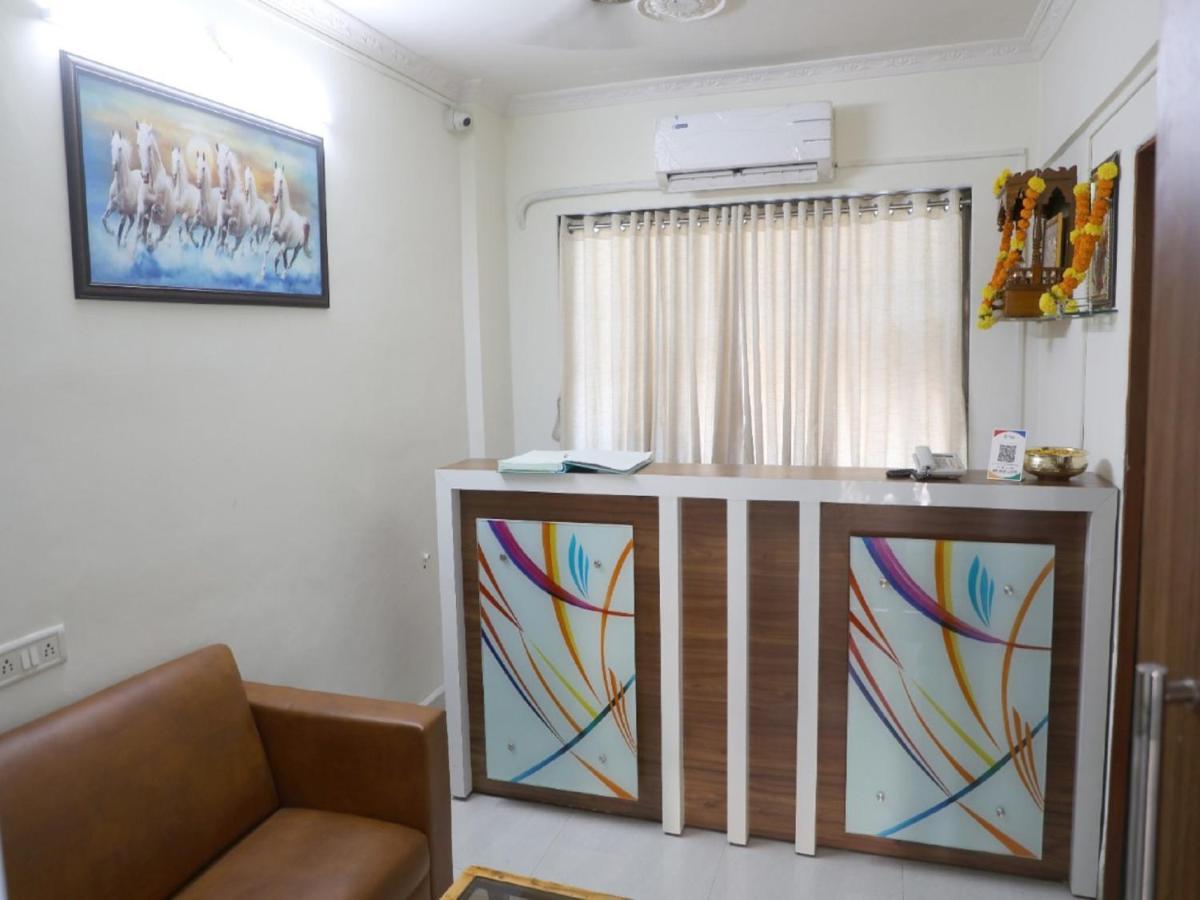 Hotel Satyam Residency Νάβι Μουμπάι Εξωτερικό φωτογραφία