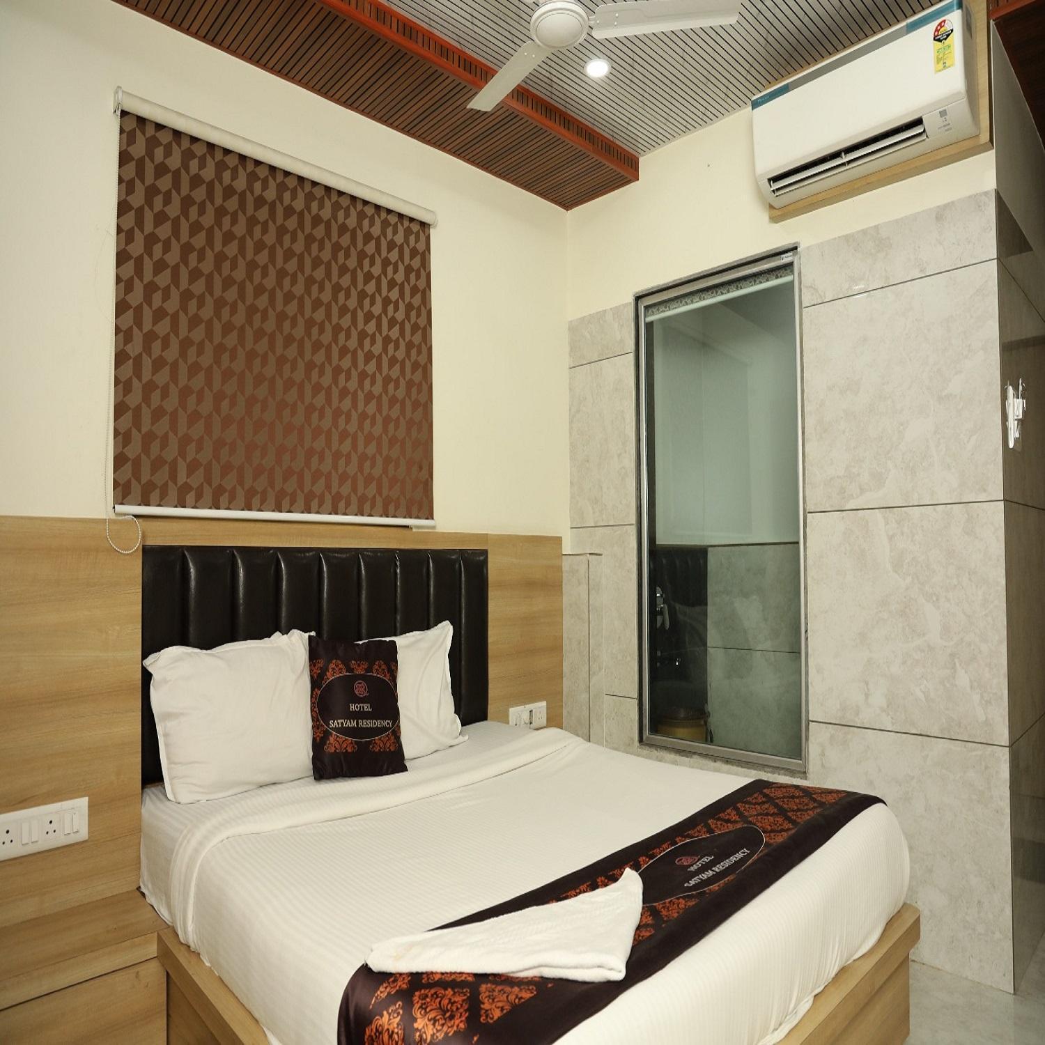 Hotel Satyam Residency Νάβι Μουμπάι Εξωτερικό φωτογραφία