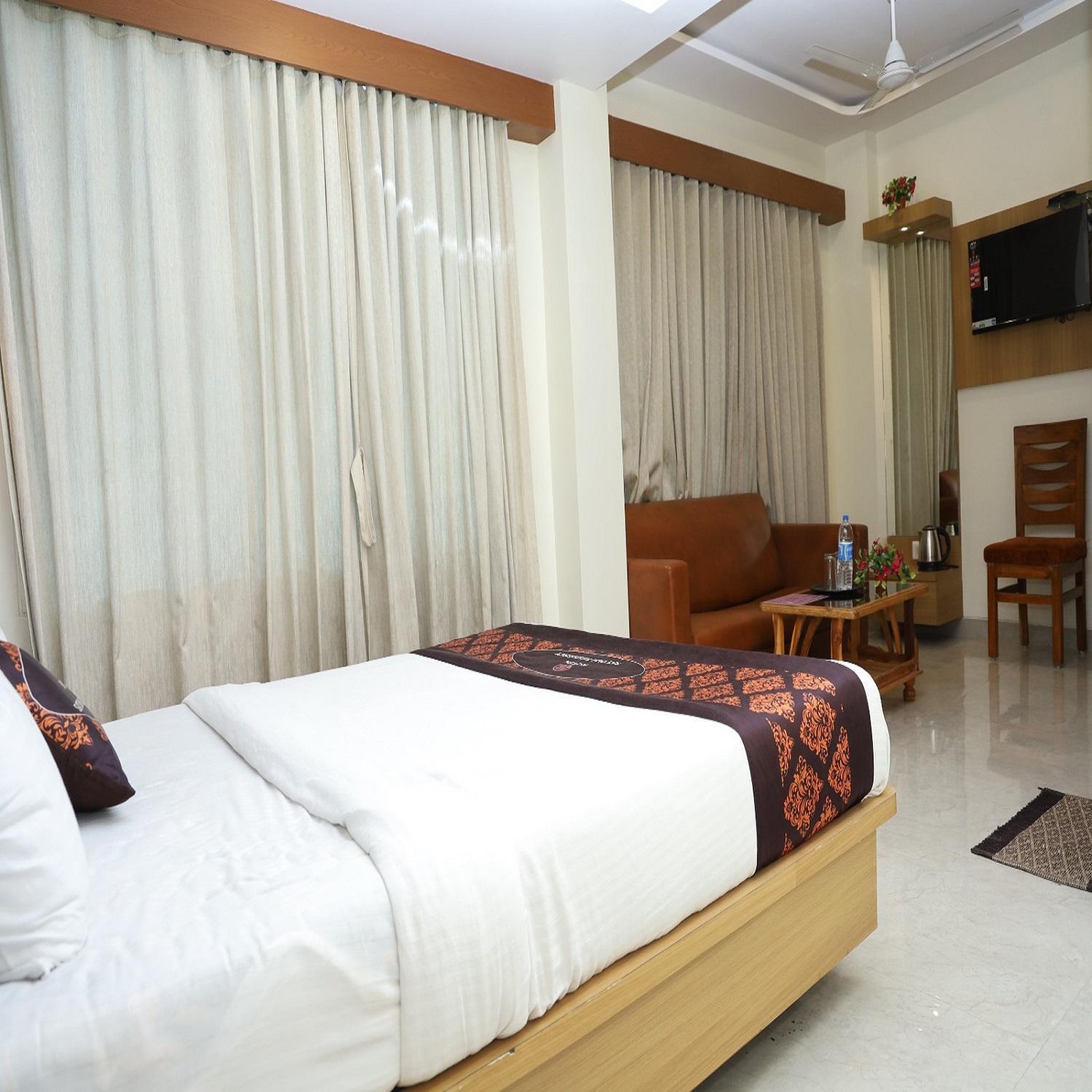 Hotel Satyam Residency Νάβι Μουμπάι Εξωτερικό φωτογραφία
